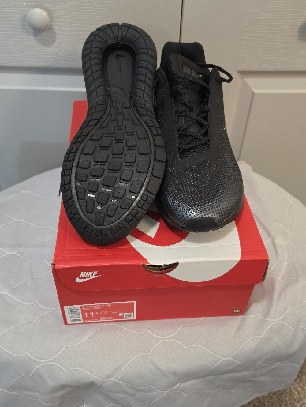 Nike Men’s Air Max  Black Athletic Running Sneakers NWB Size 11.5